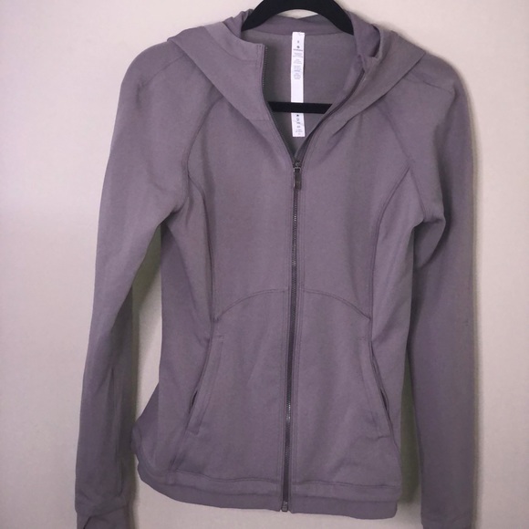 Lululemon 🍋 Jacket - Picture 8 of 13